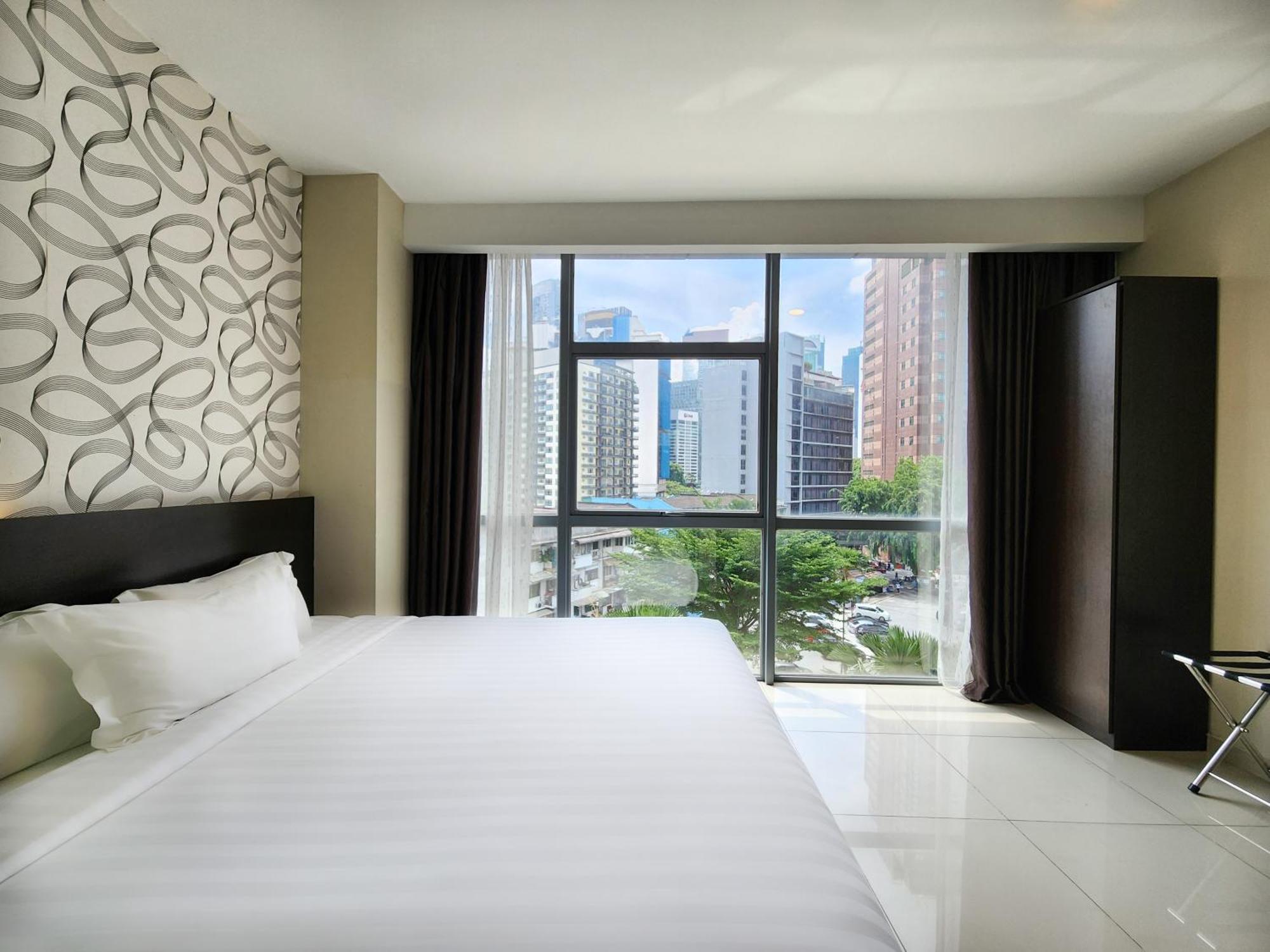 Deluxe King Room View